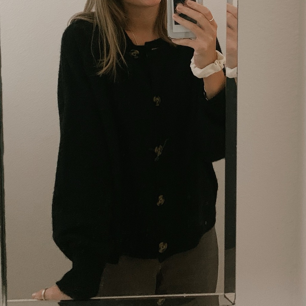 H&M Black Knit Cardigan with Statement Button